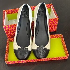 Tory Burch Black and White Flats with Chic Design